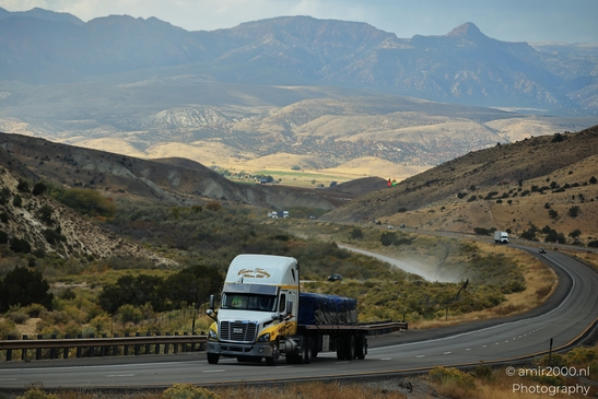 Truck_Driving_On_Interstate_70_in_Utah_Transportation_Collection_USA_Highway_and_Road_Scenes_Photography_Canon_EOS_R5_Mark_II_2025_006.JPG