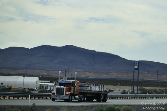 Truck_On_Interstate_15_in_Nevada_Transportation_Collection_USA_Highway_and_Road_Scenes_Photography_Canon_EOS_R5_Mark_II_2025_002.JPG