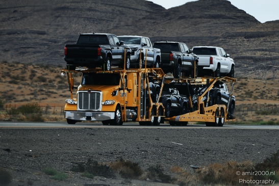 Truck_On_Interstate_15_in_Nevada_Transportation_Collection_USA_Highway_and_Road_Scenes_Photography_Canon_EOS_R5_Mark_II_2025_004.JPG
