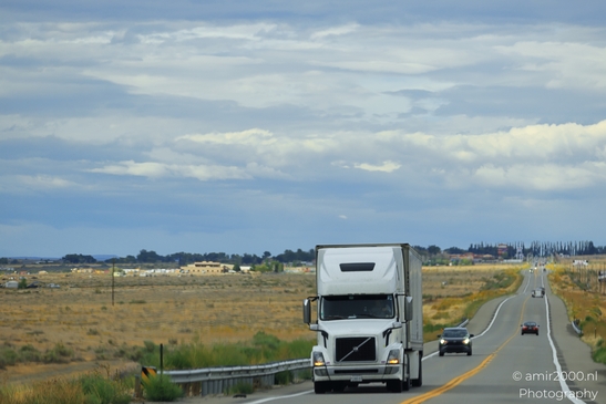 Truck_in_Colorado_highway_Transportation_Collection_USA_Highway_and_Road_Scenes_Photography_Canon_EOS_R5_Mark_II_2025_001.JPG