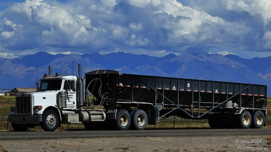 Truck_in_rural_area_in_Colorado_Transportation_Collection_USA_Highway_and_Road_Scenes_Photography_Canon_EOS_R5_Mark_II_2025_004.JPG