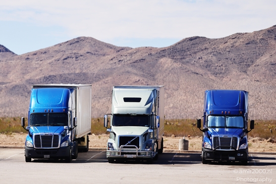 Trucks_In_Western_USA_Transportation_Collection_Usa_Highway_And_Road_Scenes_Photography_Canon_EOS_R5_Mark_II_2025_002.JPG