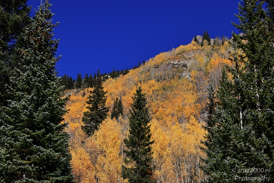 Autumnal_Hike_To_Crater_Lake_Maroon_Bells_Aspen_Colorado_Western_USA_Nature_Photography_Canon_EOS_R5_Mark_II_2025_002.JPG