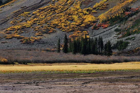 Autumnal_Hike_To_Crater_Lake_Maroon_Bells_Aspen_Colorado_Western_USA_Nature_Photography_Canon_EOS_R5_Mark_II_2025_028.JPG