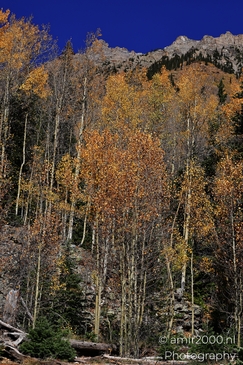 Autumnal_Hike_To_Crater_Lake_Maroon_Bells_Aspen_Colorado_Western_USA_Nature_Photography_Canon_EOS_R5_Mark_II_2025_032.JPG