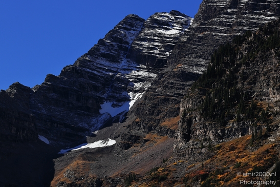 Autumnal_Hike_To_Crater_Lake_Maroon_Bells_Aspen_Colorado_Western_USA_Nature_Photography_Canon_EOS_R5_Mark_II_2025_033.JPG