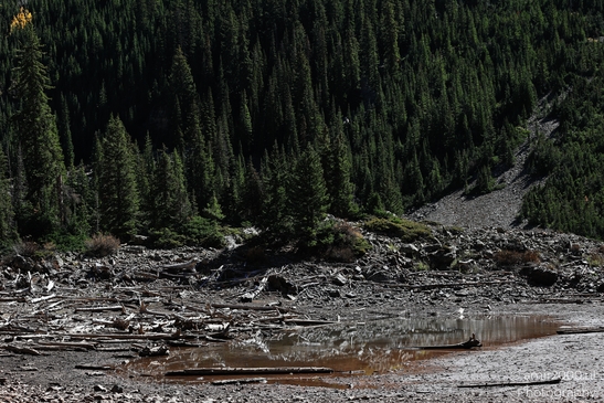 Autumnal_Hike_To_Crater_Lake_Maroon_Bells_Aspen_Colorado_Western_USA_Nature_Photography_Canon_EOS_R5_Mark_II_2025_038.JPG