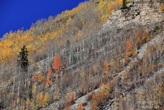 Autumnal_Hike_To_Crater_Lake_Maroon_Bells_Aspen_Colorado_Western_USA_Nature_Photography_Canon_EOS_R5_Mark_II_2025_049.JPG
