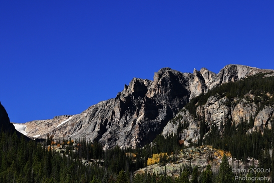 Bear_Lake_During_Autumn_Sunny_Day_Rocky_Mountain_National_Park_Colorado_Western_USA_Nature_Photography_Canon_EOS_R5_Mark_II_2025_011.JPG