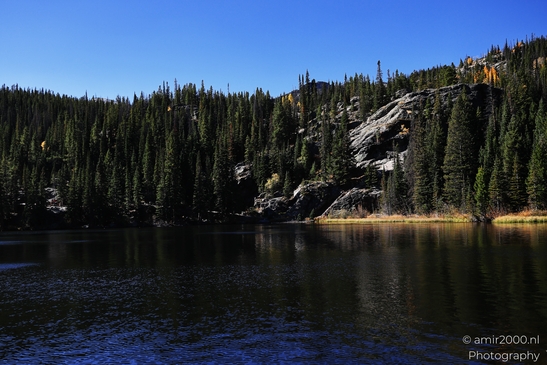 Bear_Lake_During_Autumn_Sunny_Day_Rocky_Mountain_National_Park_Colorado_Western_USA_Nature_Photography_Canon_EOS_R5_Mark_II_2025_039.JPG