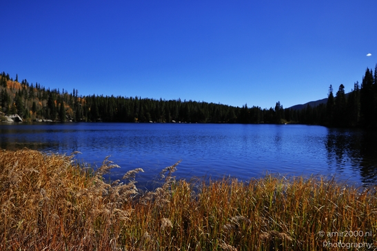 Bear_Lake_During_Autumn_Sunny_Day_Rocky_Mountain_National_Park_Colorado_Western_USA_Nature_Photography_Canon_EOS_R5_Mark_II_2025_050.JPG