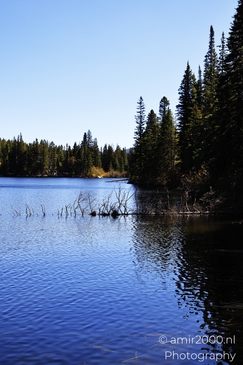 Bear_Lake_During_Autumn_Sunny_Day_Rocky_Mountain_National_Park_Colorado_Western_USA_Nature_Photography_Canon_EOS_R5_Mark_II_2025_054.JPG