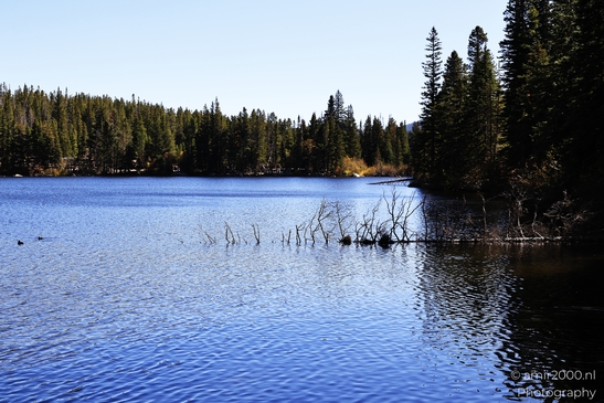 Bear_Lake_During_Autumn_Sunny_Day_Rocky_Mountain_National_Park_Colorado_Western_USA_Nature_Photography_Canon_EOS_R5_Mark_II_2025_055.JPG