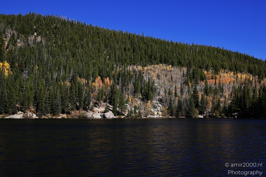 Bear_Lake_During_Autumn_Sunny_Day_Rocky_Mountain_National_Park_Colorado_Western_USA_Nature_Photography_Canon_EOS_R5_Mark_II_2025_065.JPG