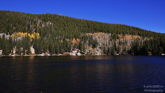 Bear_Lake_During_Autumn_Sunny_Day_Rocky_Mountain_National_Park_Colorado_Western_USA_Nature_Photography_Canon_EOS_R5_Mark_II_2025_067.JPG