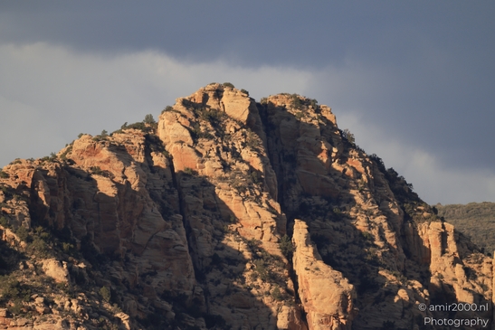 Cloudy_Skies_Over_Mountains_Sedona_Arizona_USA_Western_USA_Nature_Photography_Canon_EOS_R5_Mark_II_2025_006.JPG