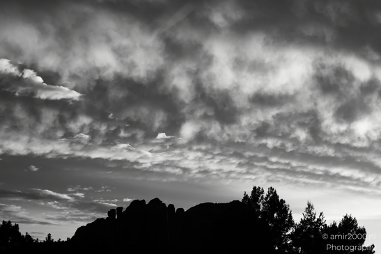 Cloudy_Sky_over_Bell_Rock_Sedona_Arizona_USA_Western_USA_Nature_Photography_Canon_EOS_R5_Mark_II_2025_003.JPG