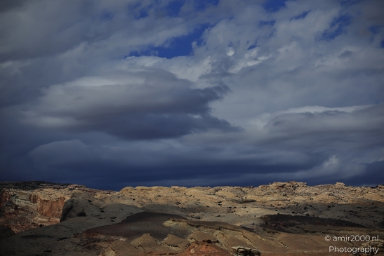 Desert_Landscape_Through_Interstate_70_Utah_USA_Western_USA_Nature_Photography_Canon_EOS_R5_Mark_II_2025_005.JPG