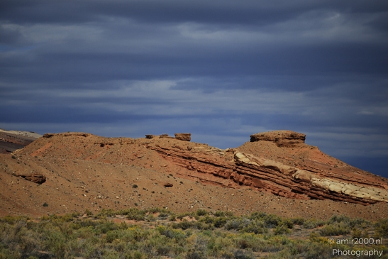 Desert_Landscape_Through_Interstate_70_Utah_USA_Western_USA_Nature_Photography_Canon_EOS_R5_Mark_II_2025_006.JPG