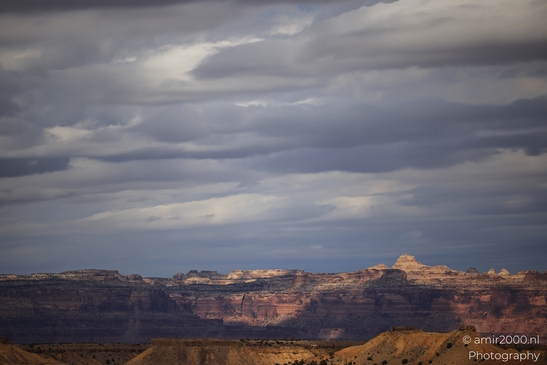 Desert_Landscape_Through_Interstate_70_Utah_USA_Western_USA_Nature_Photography_Canon_EOS_R5_Mark_II_2025_021.JPG