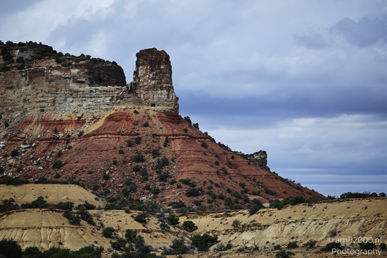 Desert_Landscape_Through_Interstate_70_Utah_USA_Western_USA_Nature_Photography_Canon_EOS_R5_Mark_II_2025_027.JPG