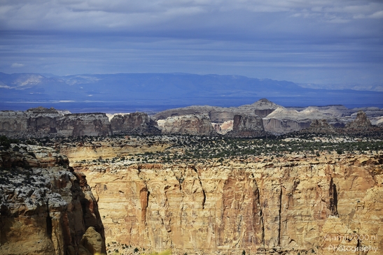 Desert_Landscape_Through_Interstate_70_Utah_USA_Western_USA_Nature_Photography_Canon_EOS_R5_Mark_II_2025_034.JPG