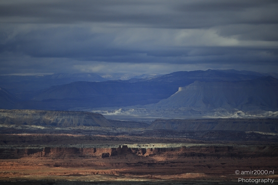 Desert_Landscape_Through_Interstate_70_Utah_USA_Western_USA_Nature_Photography_Canon_EOS_R5_Mark_II_2025_042.JPG