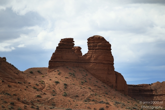 Desert_Landscape_Through_Interstate_70_Utah_USA_Western_USA_Nature_Photography_Canon_EOS_R5_Mark_II_2025_045.JPG