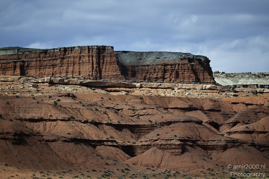 Desert_Landscape_Through_Interstate_70_Utah_USA_Western_USA_Nature_Photography_Canon_EOS_R5_Mark_II_2025_047.JPG