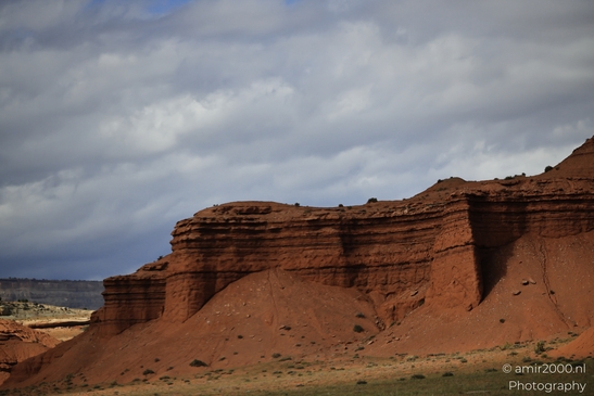 Desert_Landscape_Through_Interstate_70_Utah_USA_Western_USA_Nature_Photography_Canon_EOS_R5_Mark_II_2025_049.JPG