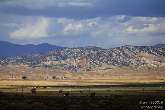 Desert_Landscape_Through_Interstate_70_Utah_USA_Western_USA_Nature_Photography_Canon_EOS_R5_Mark_II_2025_067.JPG