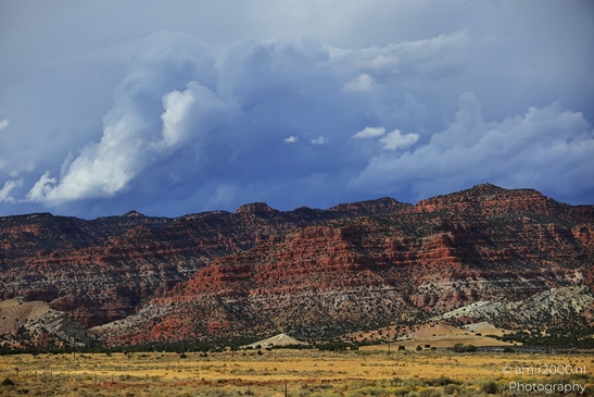 Desert_Landscape_Through_Interstate_70_Utah_USA_Western_USA_Nature_Photography_Canon_EOS_R5_Mark_II_2025_070.JPG