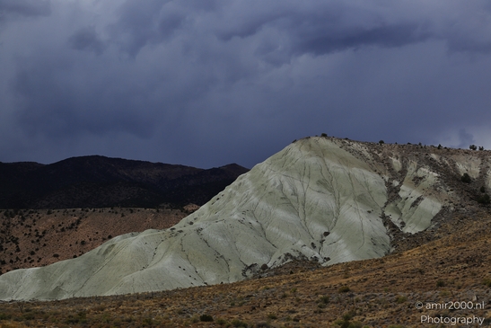 Desert_Landscape_Through_Interstate_70_Utah_USA_Western_USA_Nature_Photography_Canon_EOS_R5_Mark_II_2025_072.JPG