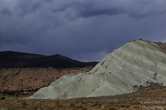 Desert_Landscape_Through_Interstate_70_Utah_USA_Western_USA_Nature_Photography_Canon_EOS_R5_Mark_II_2025_073.JPG