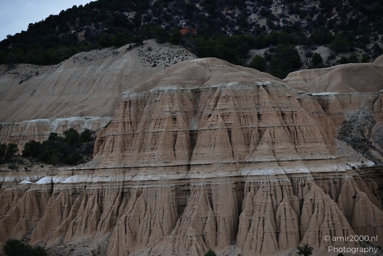 Desert_Landscape_Through_Interstate_70_Utah_USA_Western_USA_Nature_Photography_Canon_EOS_R5_Mark_II_2025_075.JPG