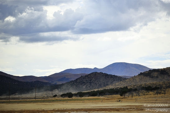 Desert_Landscape_Through_Interstate_70_Utah_USA_Western_USA_Nature_Photography_Canon_EOS_R5_Mark_II_2025_078.JPG