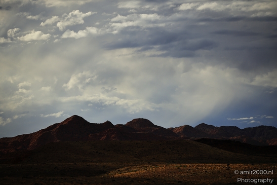 Desert_Landscape_With_Red_Rock_Formations_St_George_Utah_Western_USA_Nature_Photography_Canon_EOS_R5_Mark_II_2025_004.JPG