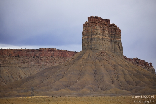 Desert_landscape_with_rock_formations_Colorado_USA_Western_USA_Nature_Photography_Canon_EOS_R5_Mark_II_2025_007.JPG