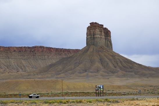 Desert_landscape_with_rock_formations_Colorado_USA_Western_USA_Nature_Photography_Canon_EOS_R5_Mark_II_2025_008.JPG