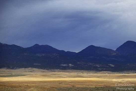 Desert_landscape_with_rock_formations_Colorado_USA_Western_USA_Nature_Photography_Canon_EOS_R5_Mark_II_2025_010.JPG