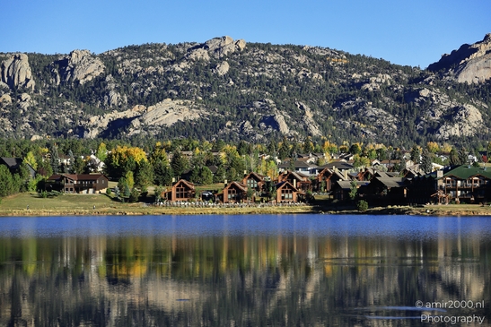 Lake_Estes_View_Reflection_Estes_Park_Colorado_USA_Western_USA_Nature_Photography_Canon_EOS_R5_Mark_II_2025_002.JPG
