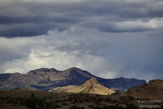 Landscape_with_mountains_and_clouds_in_the_background_Colorado_USA_Western_USA_Nature_Photography_Canon_EOS_R5_Mark_II_2025_003.JPG