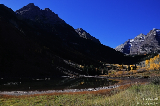 Maroon_Lake_During_Autumn_Maroon_Bells_Aspen_Colorado_Western_USA_Nature_Photography_Canon_EOS_R5_Mark_II_2025_010.JPG