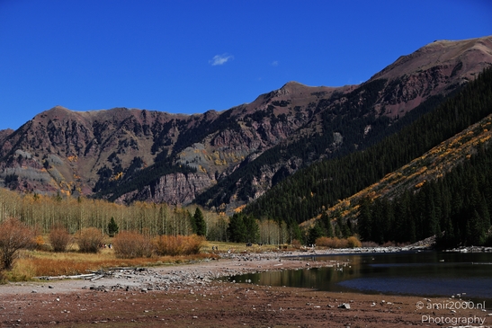 Maroon_Lake_During_Autumn_Maroon_Bells_Aspen_Colorado_Western_USA_Nature_Photography_Canon_EOS_R5_Mark_II_2025_016.JPG