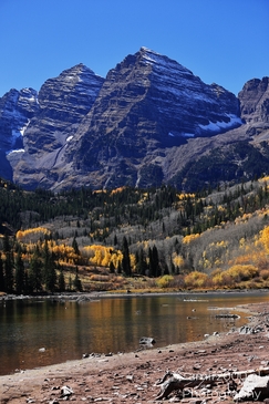 Maroon_Lake_During_Autumn_Maroon_Bells_Aspen_Colorado_Western_USA_Nature_Photography_Canon_EOS_R5_Mark_II_2025_020.JPG