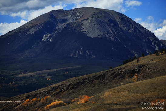 Mountainous_Landscape_In_Eagle_County_Fall_Season_Colorado_USA_Western_USA_Nature_Photography_Canon_EOS_R5_Mark_II_2025_001.JPG