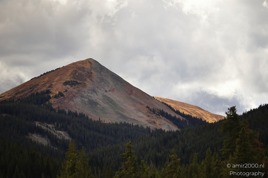 Mountainous_Landscape_In_Eagle_County_Fall_Season_Colorado_USA_Western_USA_Nature_Photography_Canon_EOS_R5_Mark_II_2025_035.JPG