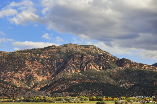 Mountains_With_Rocky_Cliffs_And_Sparse_Vegetation_Utah_USA_Western_USA_Nature_Photography_Canon_EOS_R5_Mark_II_2025_002.JPG