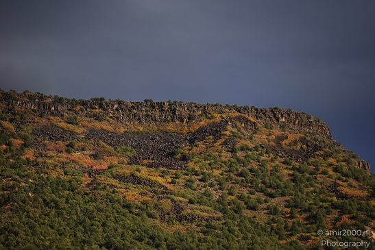 Mountains_With_Rocky_Cliffs_And_Sparse_Vegetation_Utah_USA_Western_USA_Nature_Photography_Canon_EOS_R5_Mark_II_2025_003.JPG