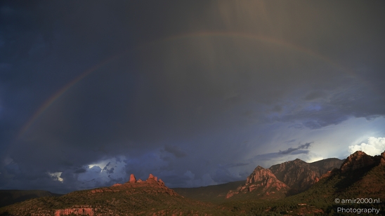 Rainbow_Over_Red_Rocks_Sedona_Arizona_USA_Western_USA_Nature_Photography_Canon_EOS_R5_Mark_II_2025_003.JPG